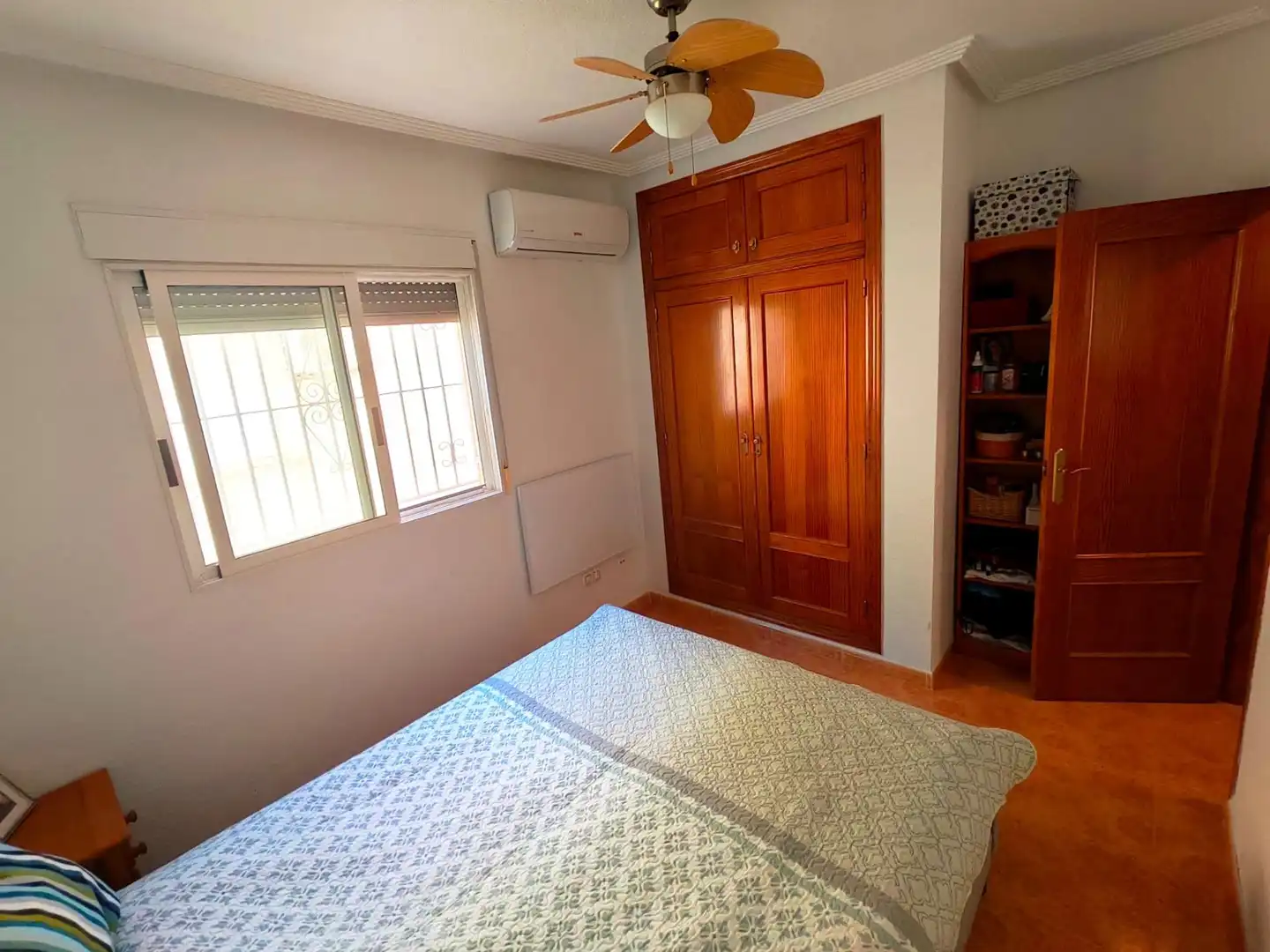 Habitación de Casa o chalet en venta en Torrevieja con Aire acondicionado, Calefacción y Terraza