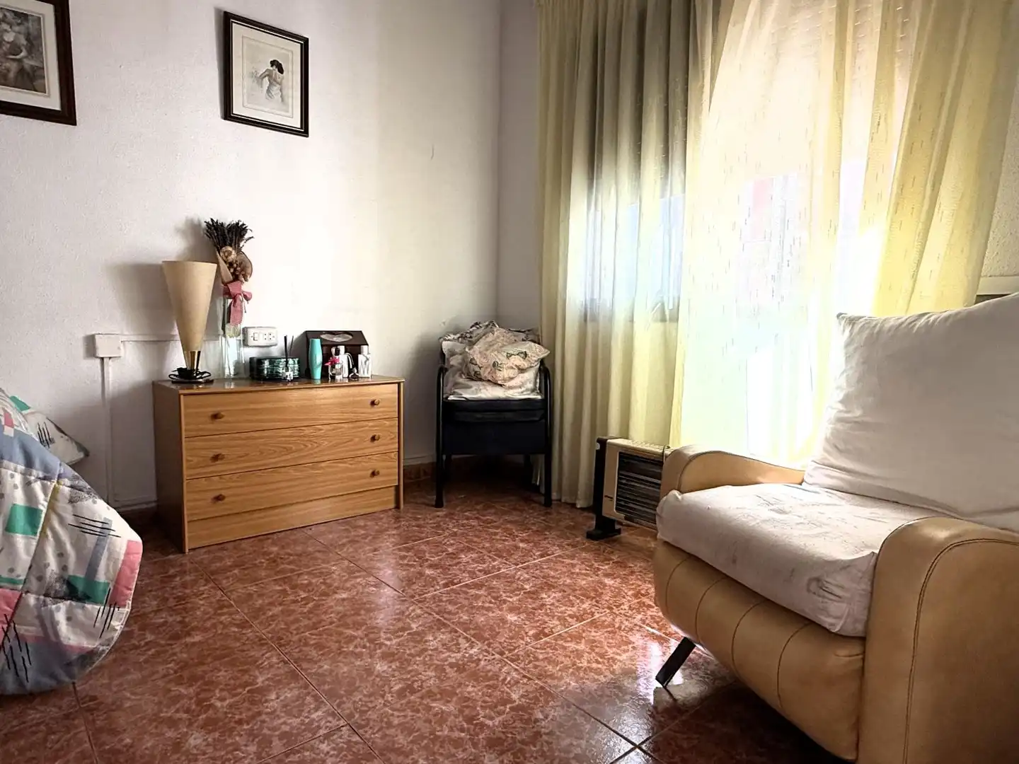 Dormitori de Casa o xalet en venda en Sant Boi de Llobregat amb Aire condicionat, Terrassa i Traster