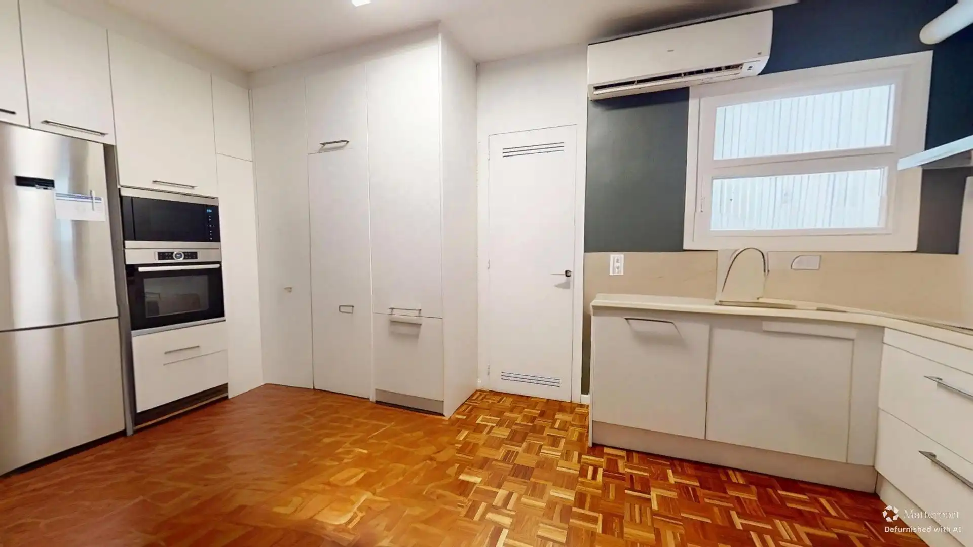 Cocina de Piso en venta en Barcelona con Parquet