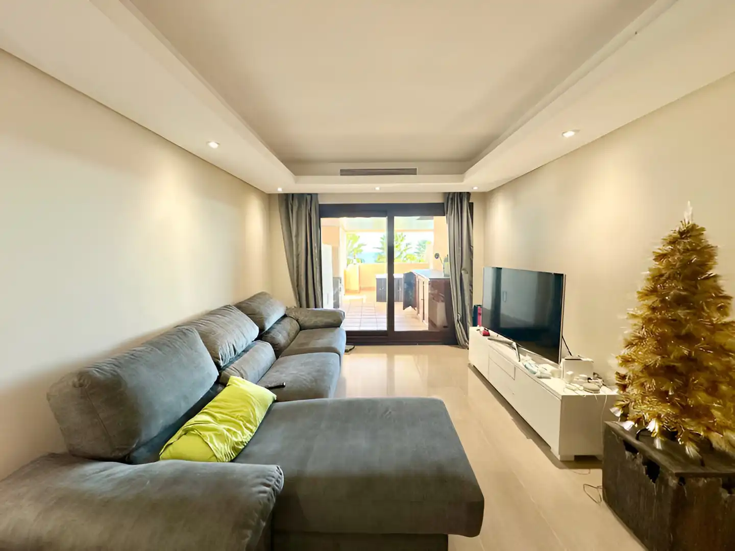 Apartment with pool for sale in Estepona Pueblo, imagen 8