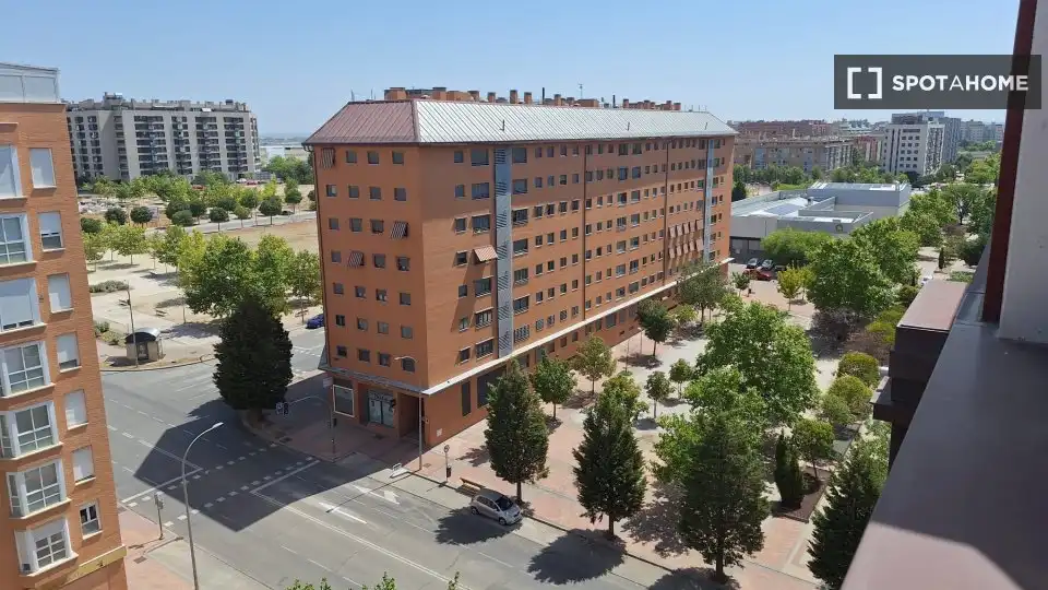 Habitació a Ensanche de Vallecas - La Gavia