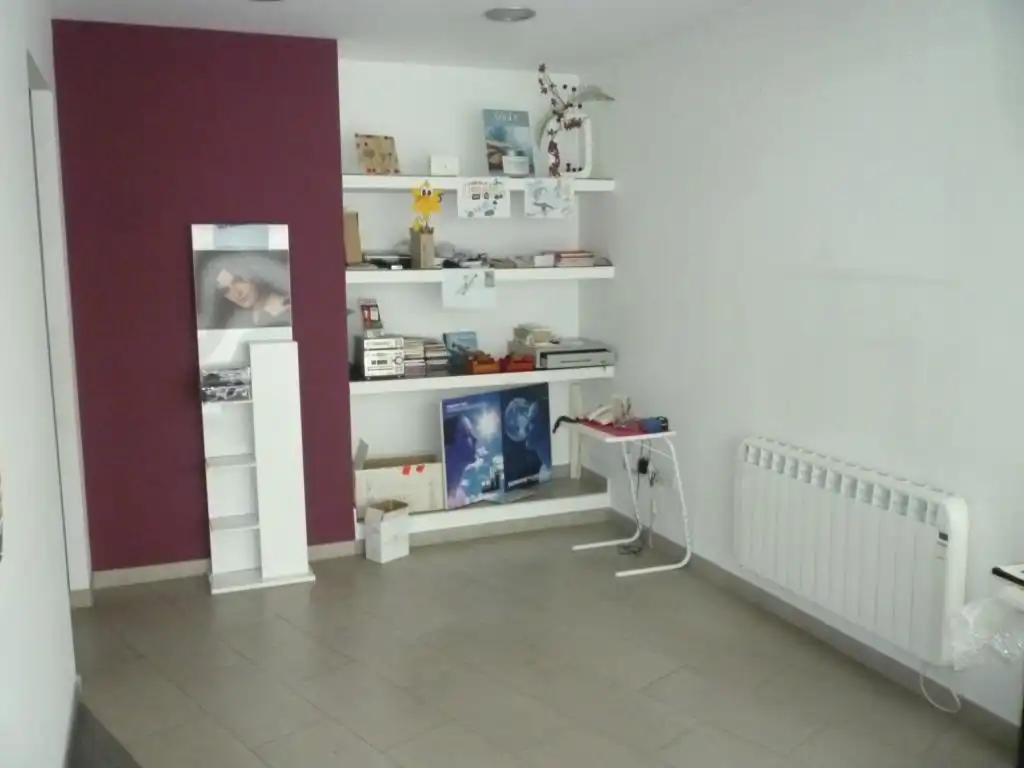 Business premises for sale in Joan Garriga i Massó, imagen 5