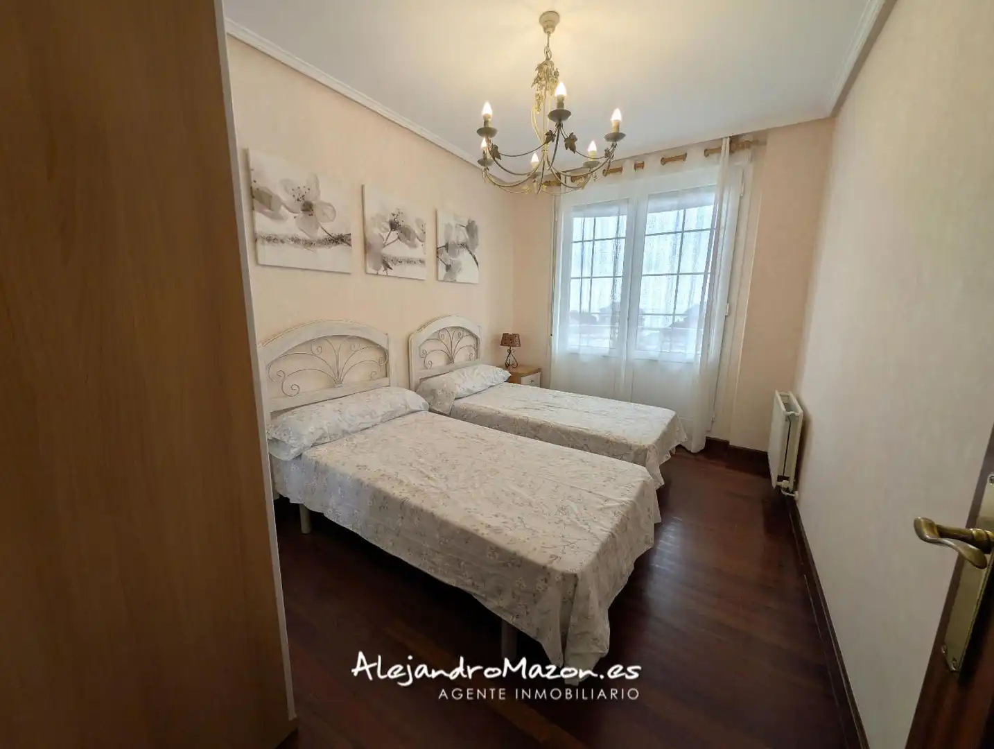 Bedroom of Flat for rent in Castro-Urdiales  with Heating, Terrace and Swimming Pool