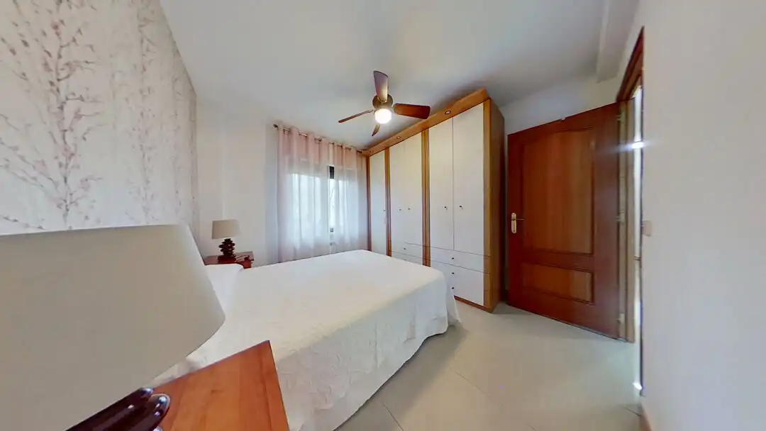 Bedroom of Flat for rent in Madrid  with Heating and Swimming Pool