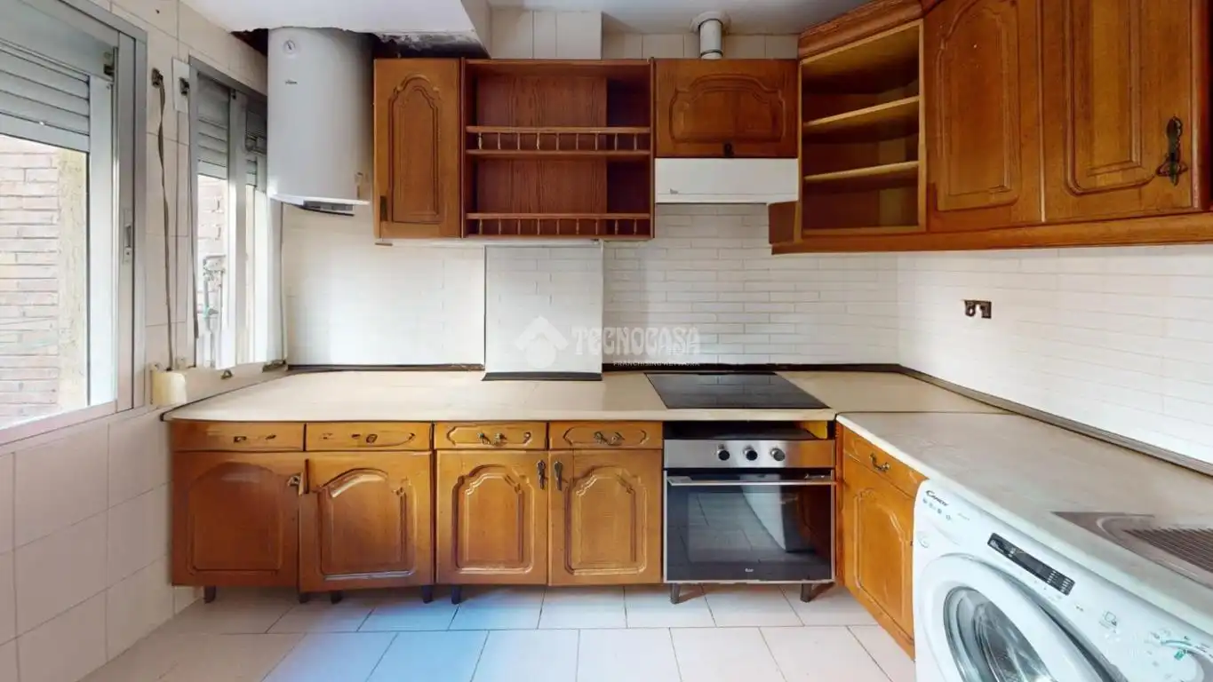 Flat with lift for sale in C. de Valderribas, imagen 5