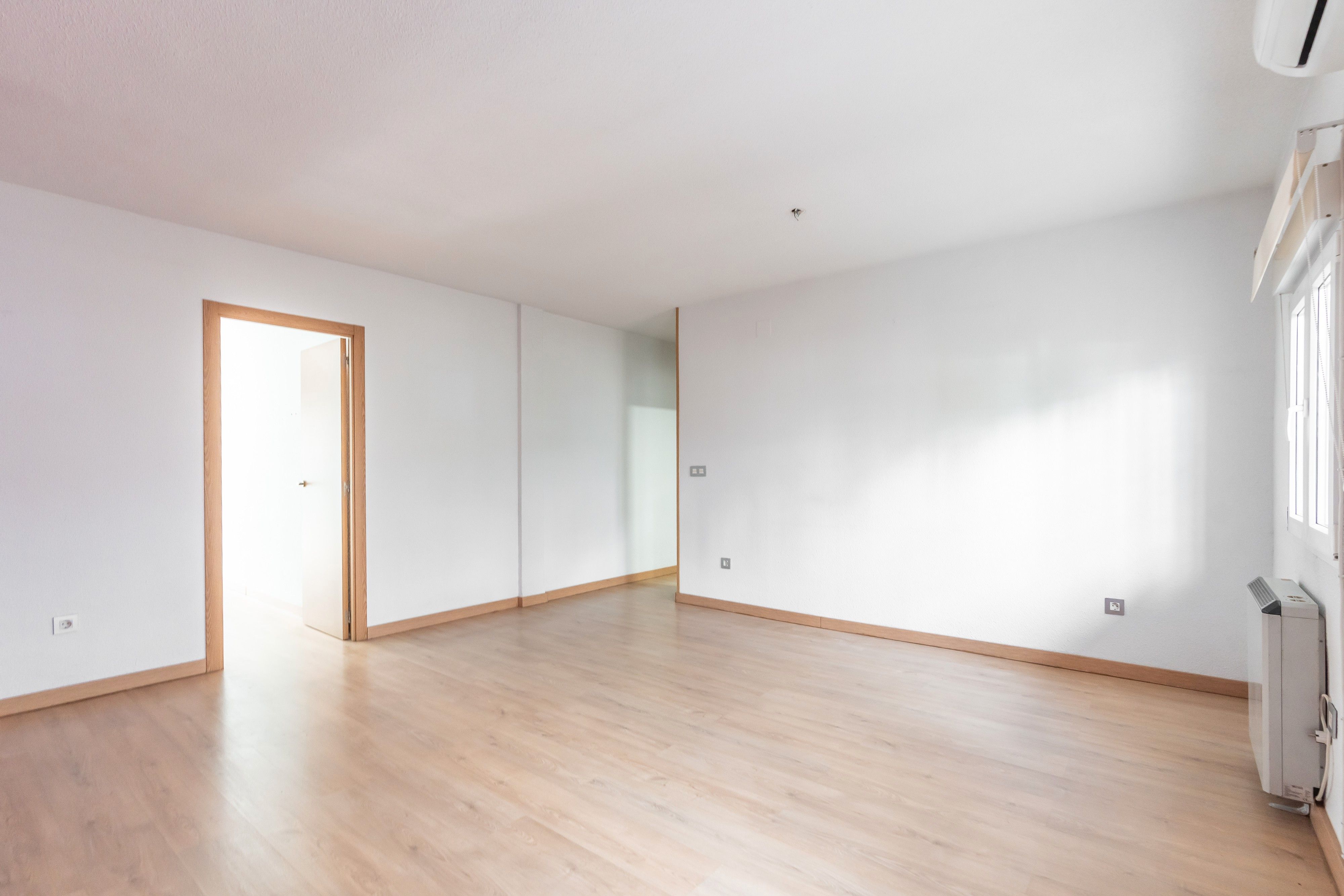 Flat for sale in  Madrid Capital  with Heating and Terrace