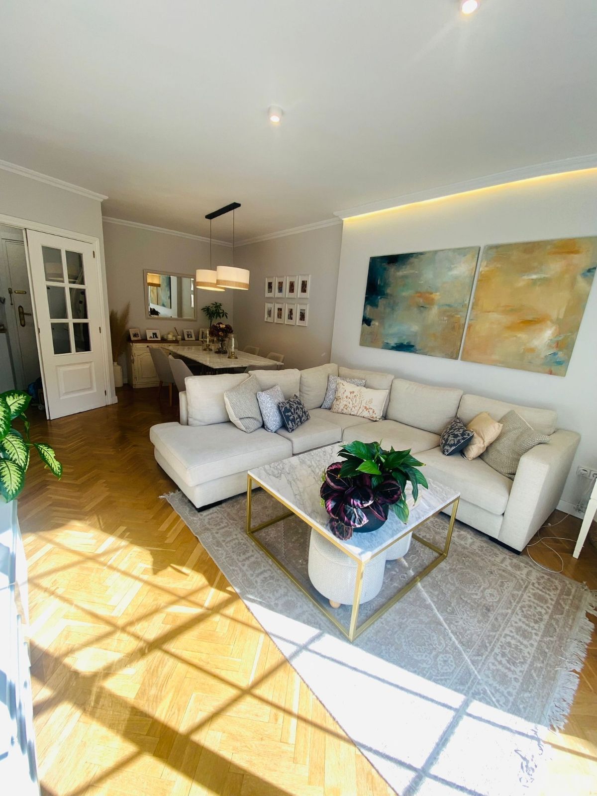 Living room of House or chalet for sale in La Moraleja  with Air Conditioner, Private garden and Storage room