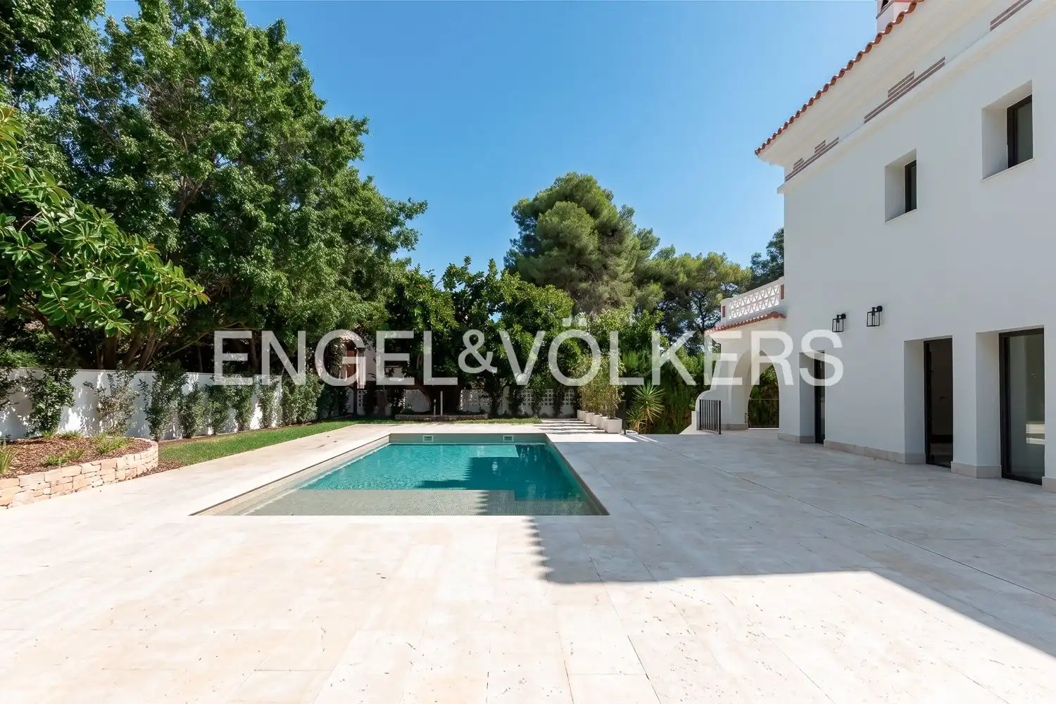 Swimming pool of Houses for rent in Campolivar