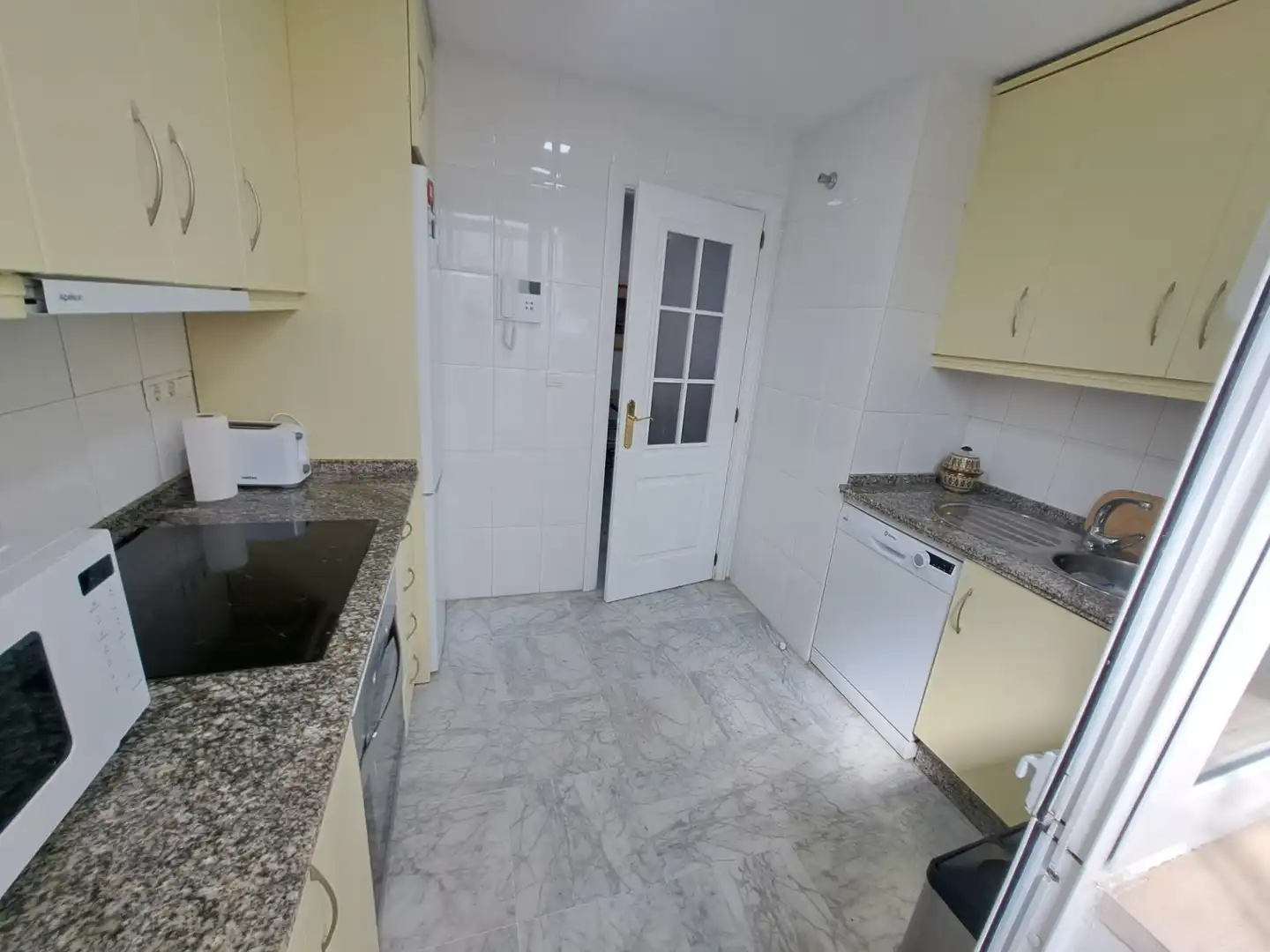 Wohnung mit Pool zur Miete in Nueva Andalucía, imagen 9