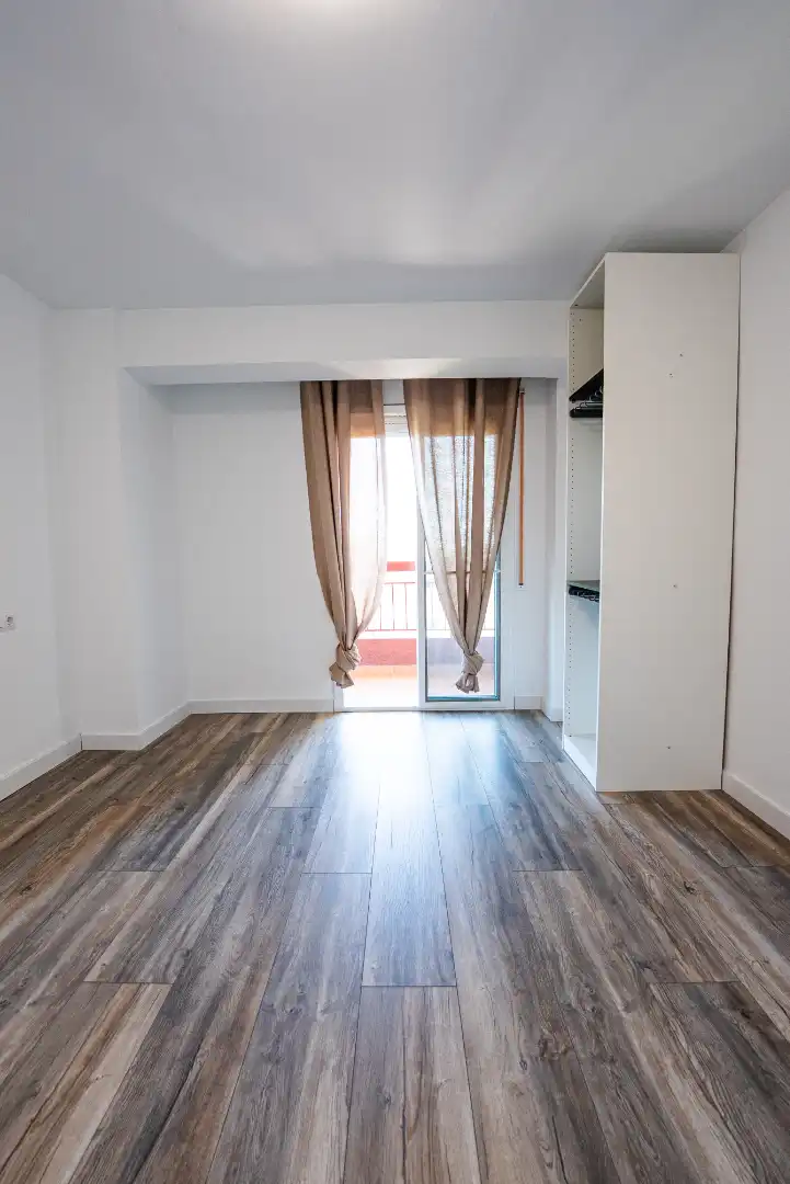 Habitación de Piso en venta en Tarragona con Parquet, Terraza y Amueblado