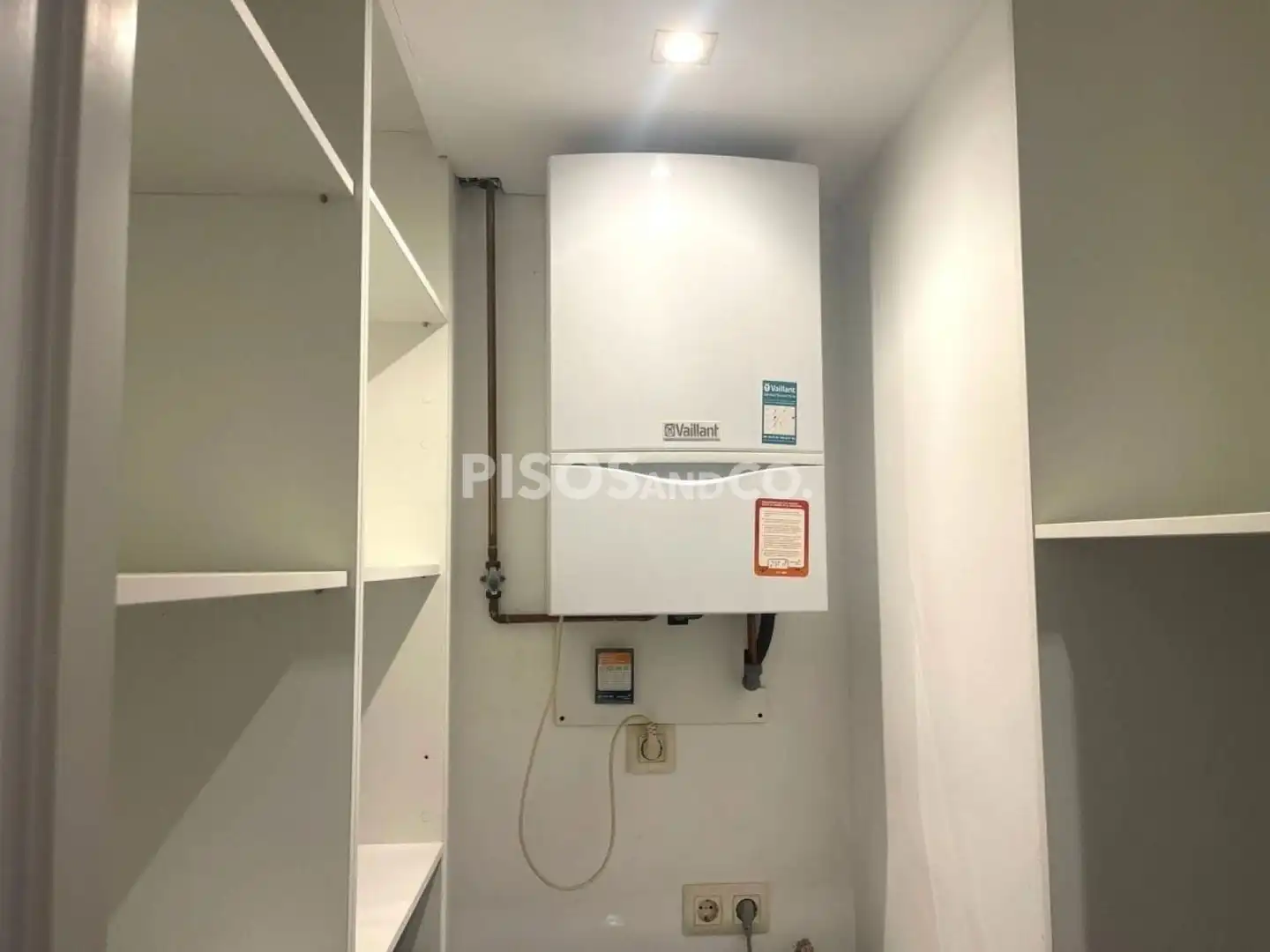 Piso en venta en A Coruña Capital  con Calefacción y Amueblado