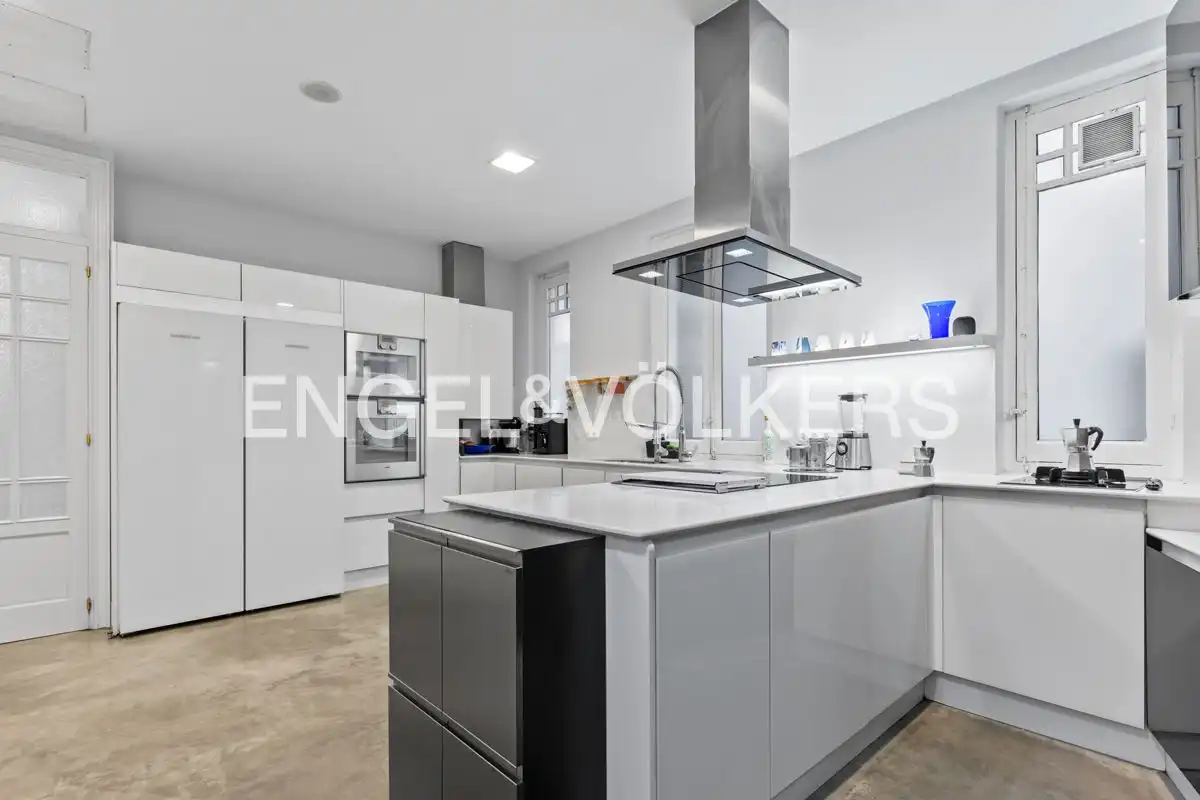 Cocina de Piso en venta en León Capital  con Calefacción y Balcón