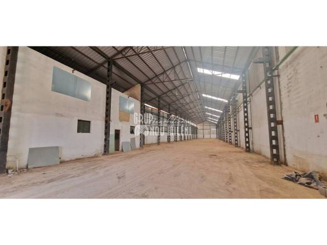Nave industrial en Venta en Calle de la ralla en Beniparrell