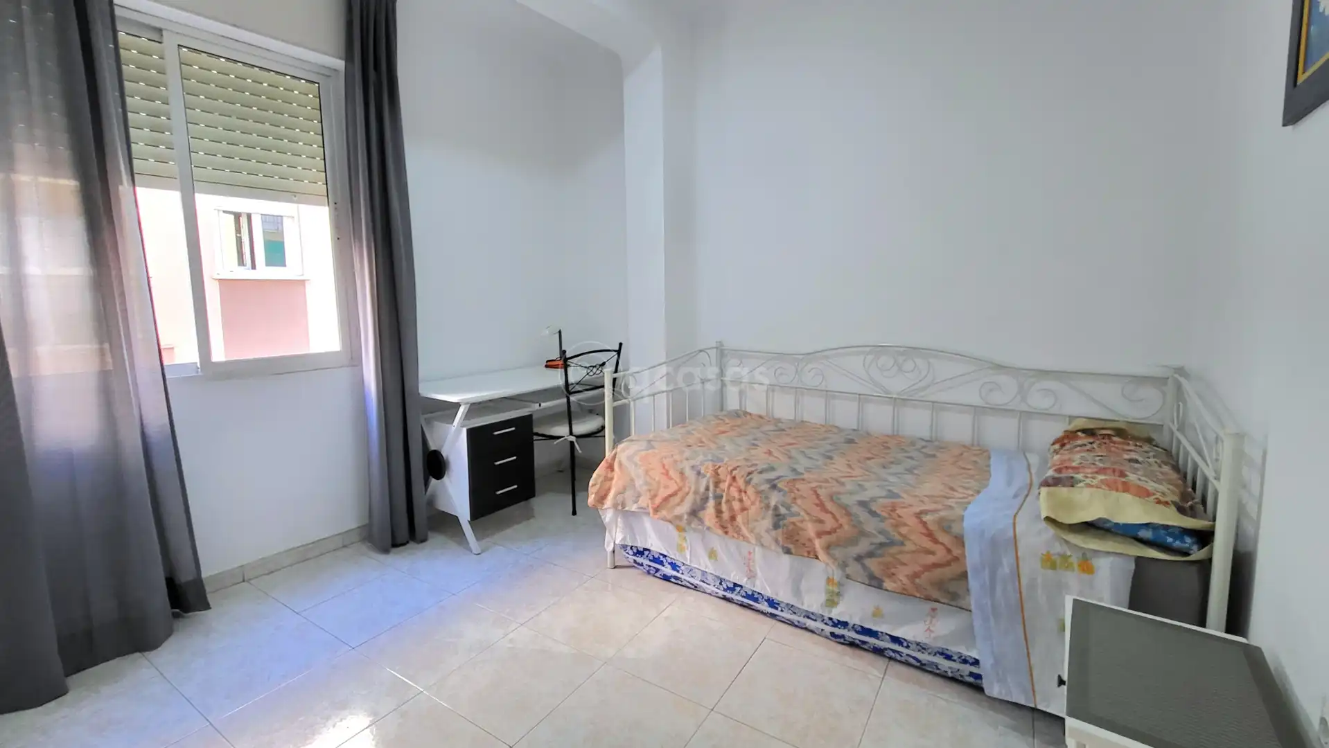 Habitación de Piso en venta en Málaga con Aire acondicionado, Calefacción y Terraza