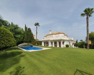 Garden of House or chalet to rent in La Alcaidesa  with Air Conditioner, Terrace and Swimming Pool