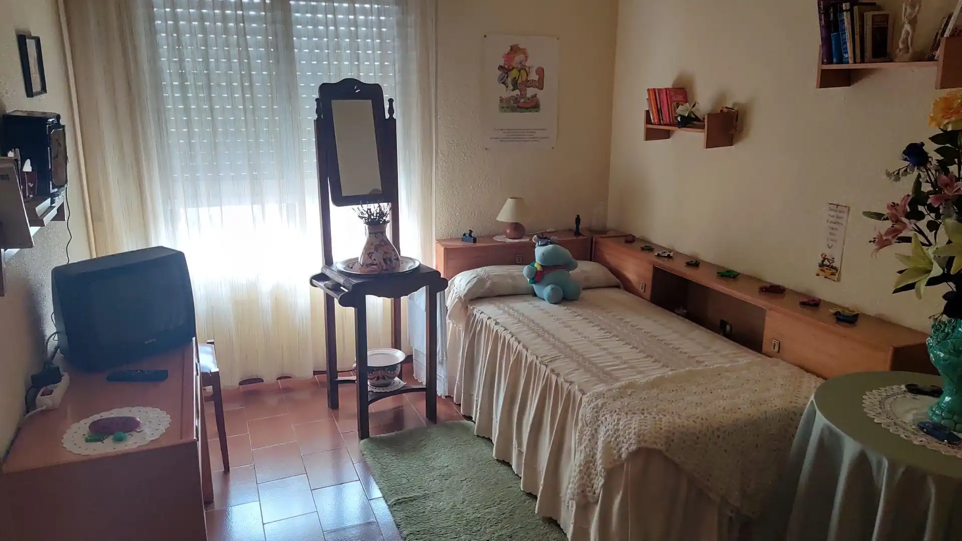 Dormitori de Casa o xalet en venda en Oña amb Jardí privat, Terrassa i Traster