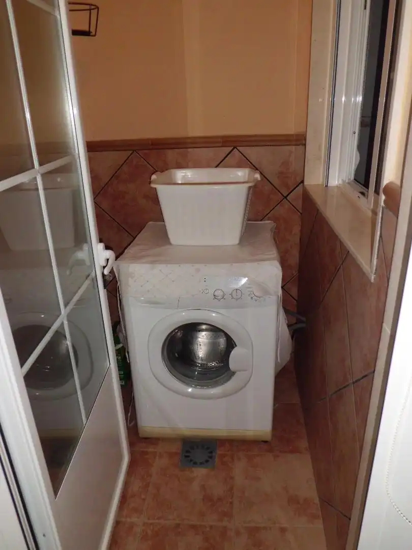 Wohnung zum Verkauf in Calle Alcalde Juan Antonio Morillas, 1, Gilena Badezimmer von Wohnung zum Verkauf in Gilena mit Klimaanlage, Abstellraum und Möbliert