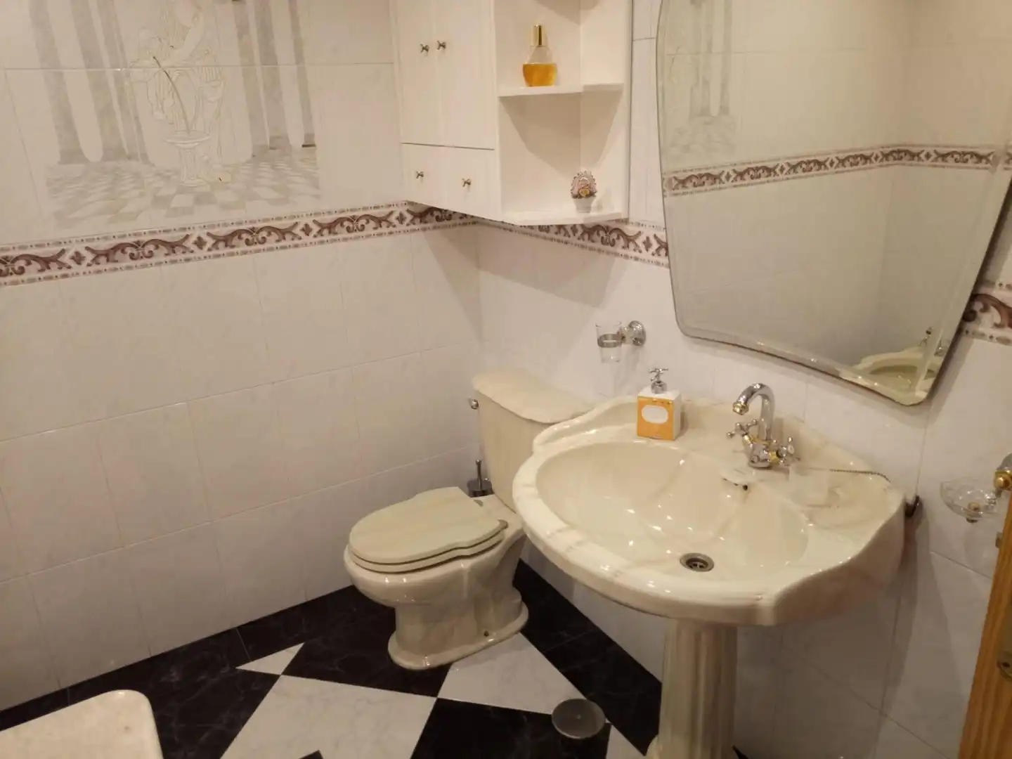 Baño de Piso en venta en Torredelcampo con Aire acondicionado, Calefacción y Terraza