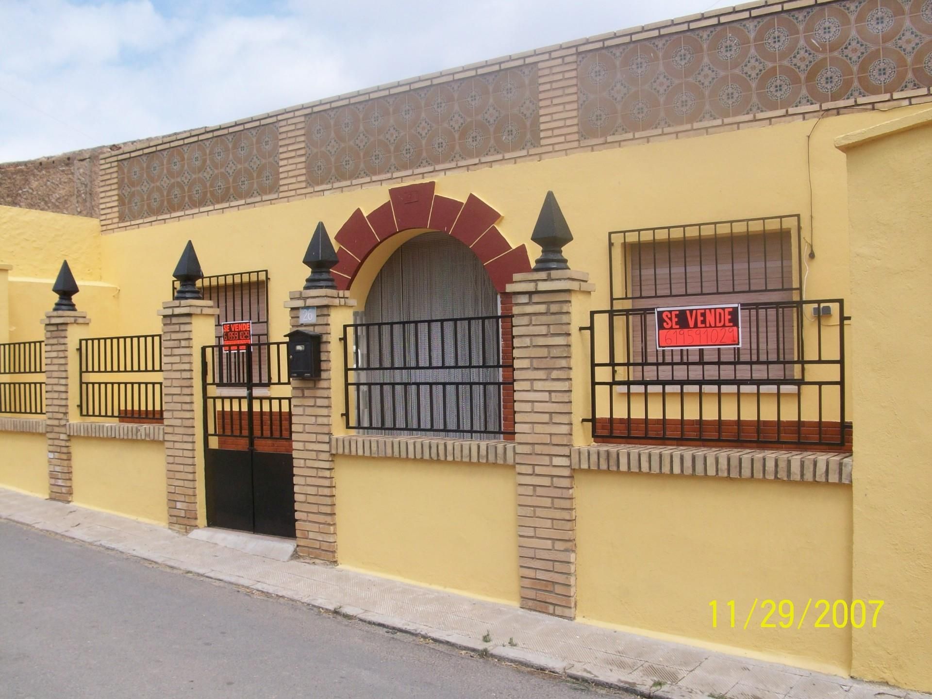 Exterior view of Planta baja for sale in Villargordo del Cabriel  with Terrace, Storage room and Furnished