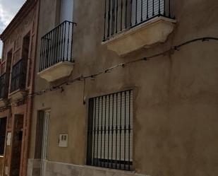 Exterior view of Single-family semi-detached for sale in Siruela