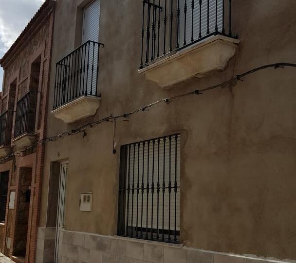 Casa adosada en venta en Calle Hontana, 31, Siruela, Badajoz - imagen 1 Foto 1 de Casa adosada en venta en Calle Hontana, 31, Siruela, Badajoz
