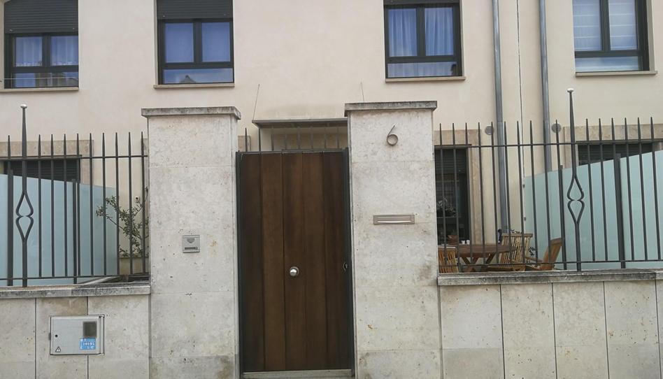 Casa adosada en venda a Calle Los Rosales, Lerma, Burgos - imatge 1 Foto 1 de Casa adosada en venda a Calle Los Rosales, Lerma, Burgos