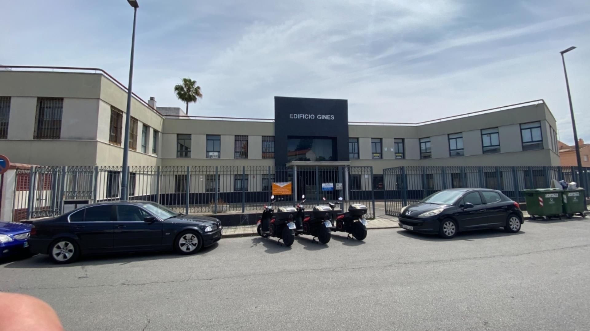 Exterior view of Office for sale in Gines