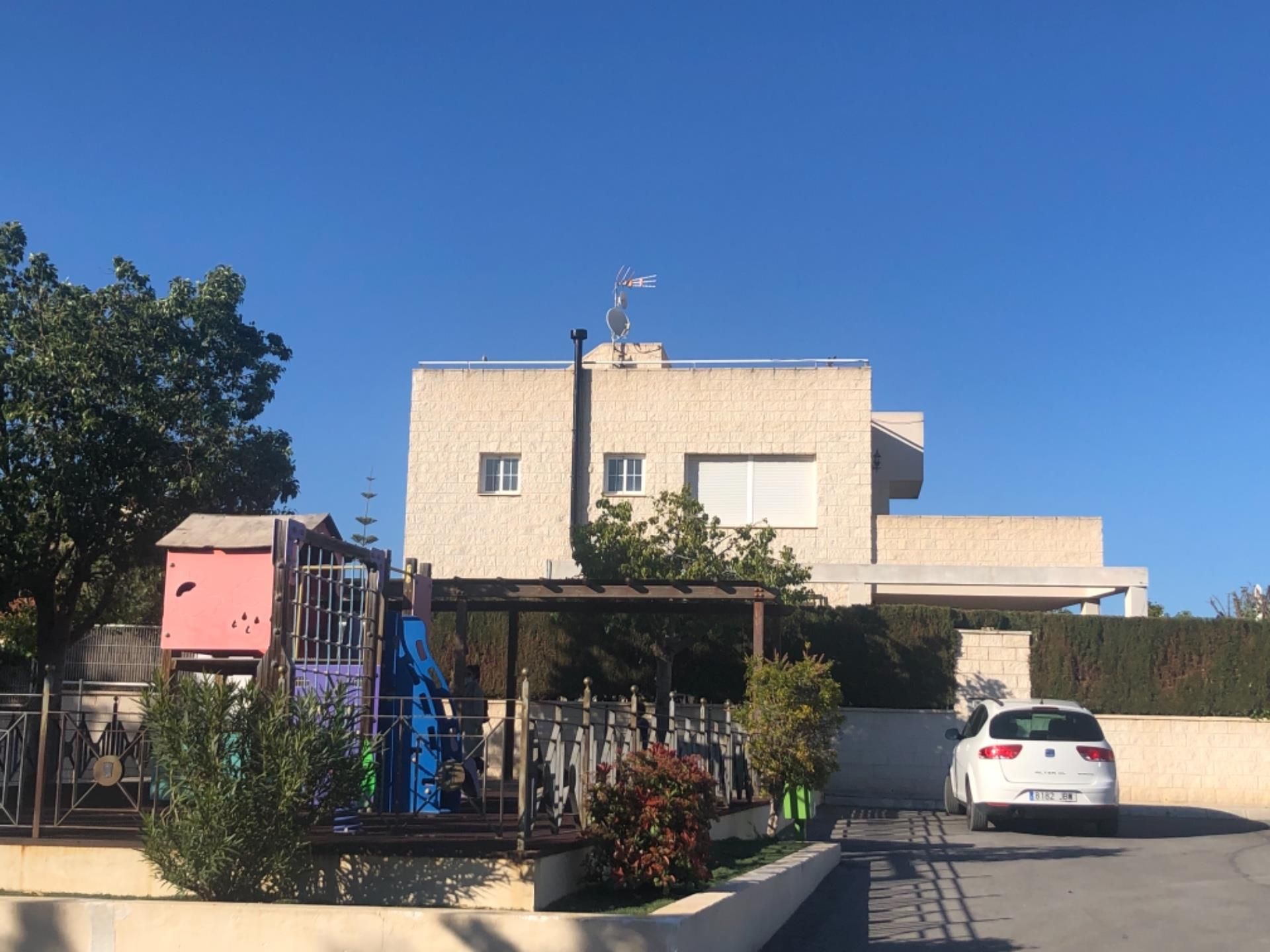 Exterior view of House or chalet for sale in La Nucia  with Air Conditioner, Terrace and Swimming Pool