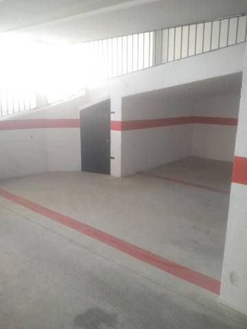 Garaje en Alquiler en Calle Joaquín Turina en Nigüelas