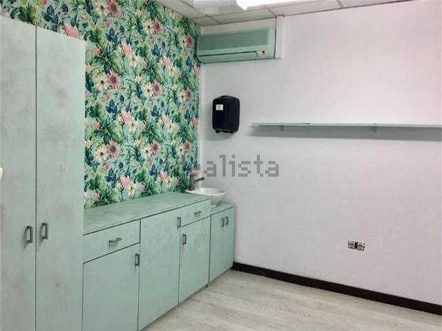 Local comercial en Venta en Calle Flora Tristán en Grancasa