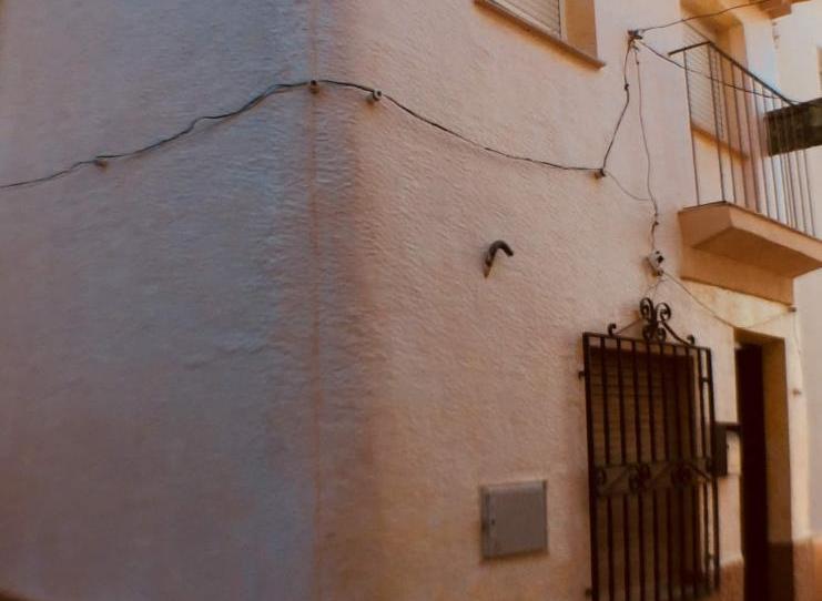 Single-family semi-detached for sale in Calle Madrid, 11, Albatana, Albacete - image 1 Photo 1 of Single-family semi-detached for sale in Calle Madrid, 11, Albatana, Albacete