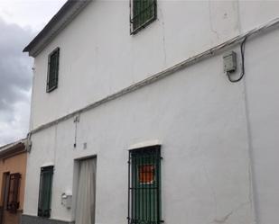Exterior view of Single-family semi-detached for sale in Valderrubio