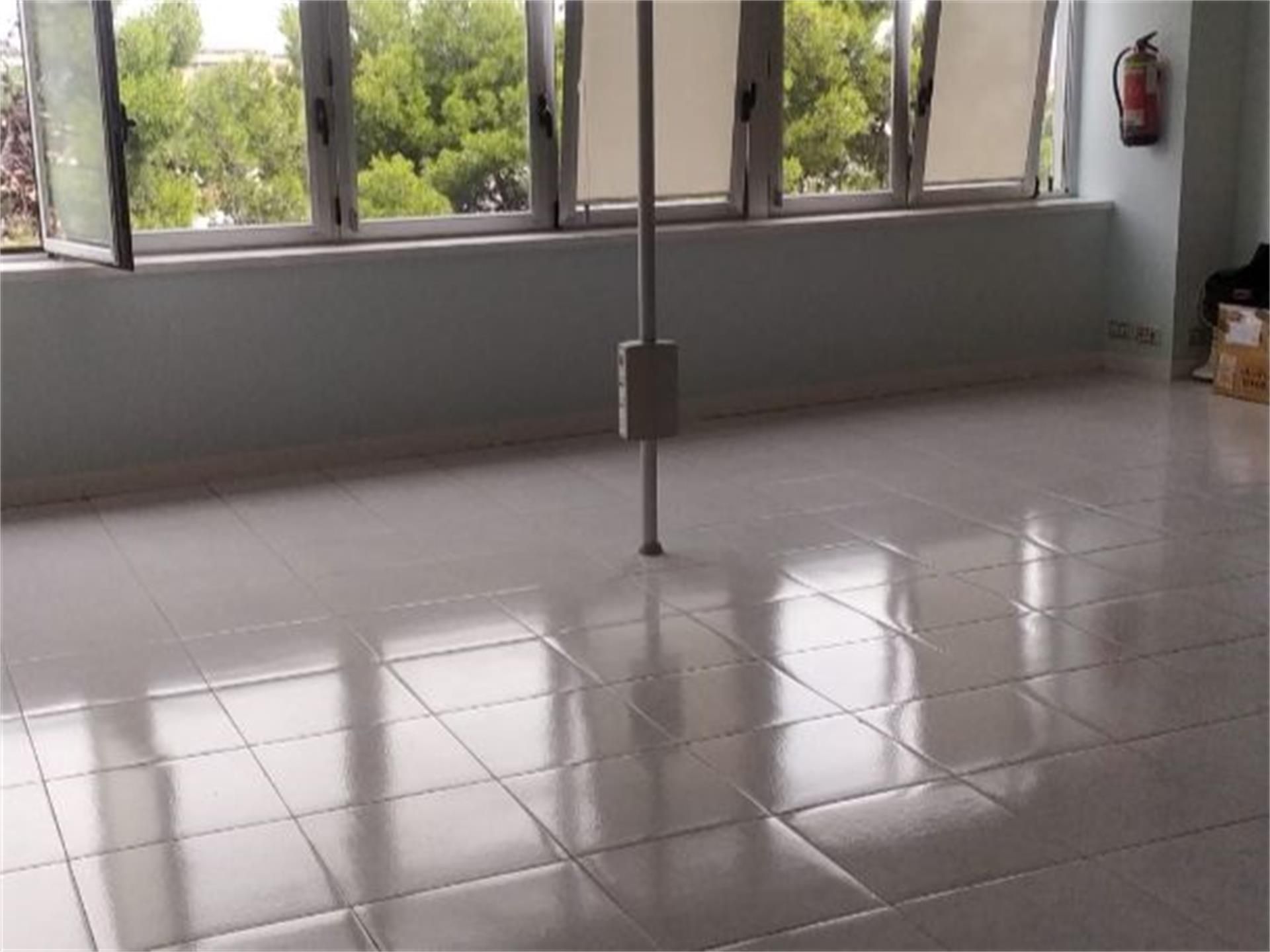 Exterior view of Office for sale in  Zaragoza Capital