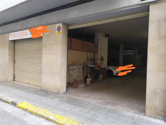 Local comercial en Venta en Carrer de Manresa, 183 en Sant Pere Nord