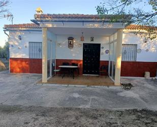 Vista exterior de Casa o xalet en venda en Montilla amb Calefacció, Jardí privat i Traster