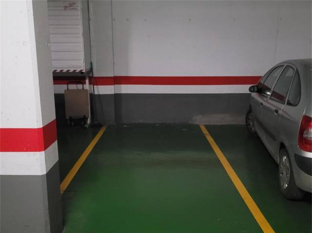 Garaje en Venta en Carrer Roger de Llúria en Vilablareix