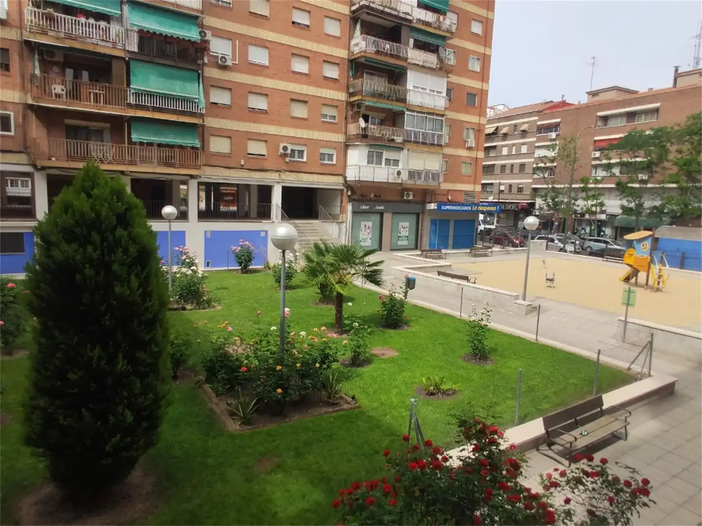 Pis en venda a Avenida del Dos de Mayo, 24, Centro Vista exterior de Pis en venda en Móstoles amb Aire condicionat i Terrassa