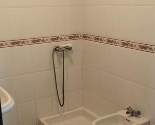 Bathroom of Flat for sale in  Sevilla Capital