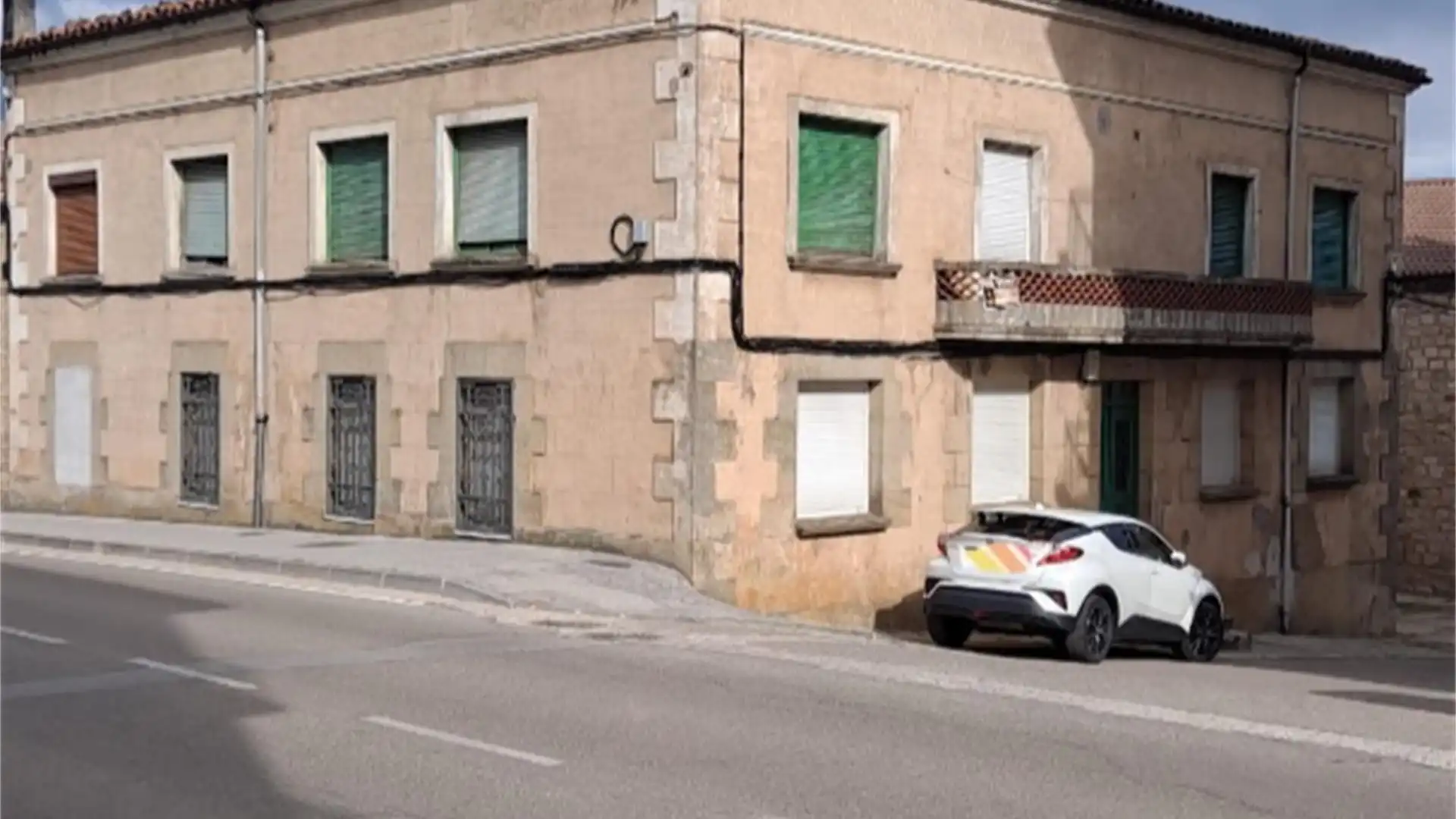 Vista exterior de Casa adosada en venta en Quintanar de la Sierra con Trastero