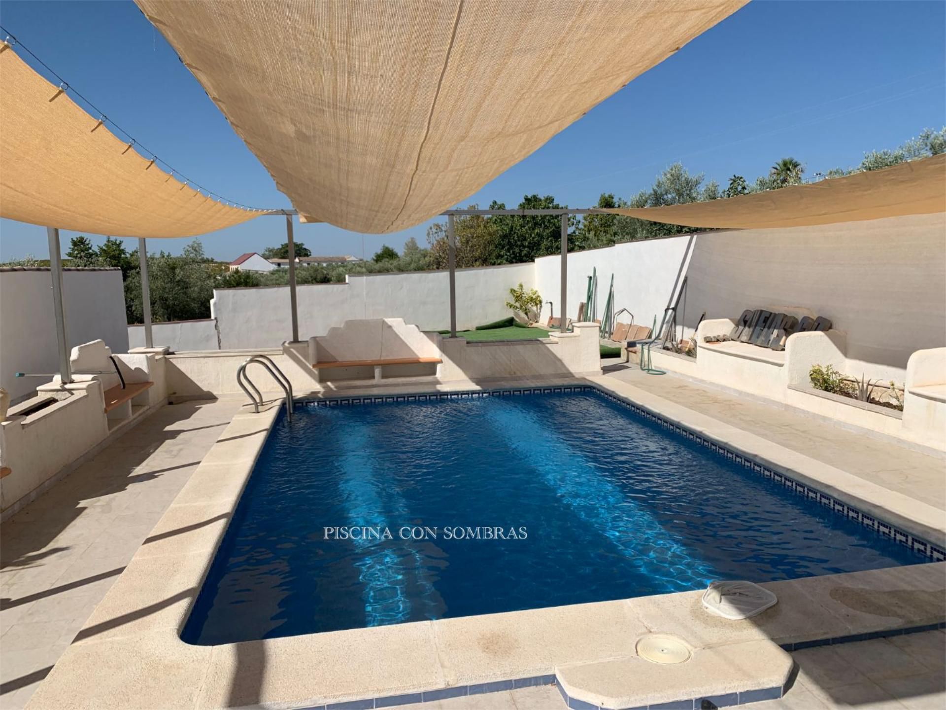 Piscina de Pis en venda en Montilla amb Jardí privat, Terrassa i Piscina