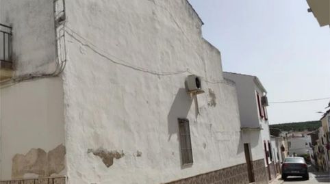 Foto 3 de Casa adosada en venta en Calle de Francisco Cobo Cruz, 30, Lopera, Jaén