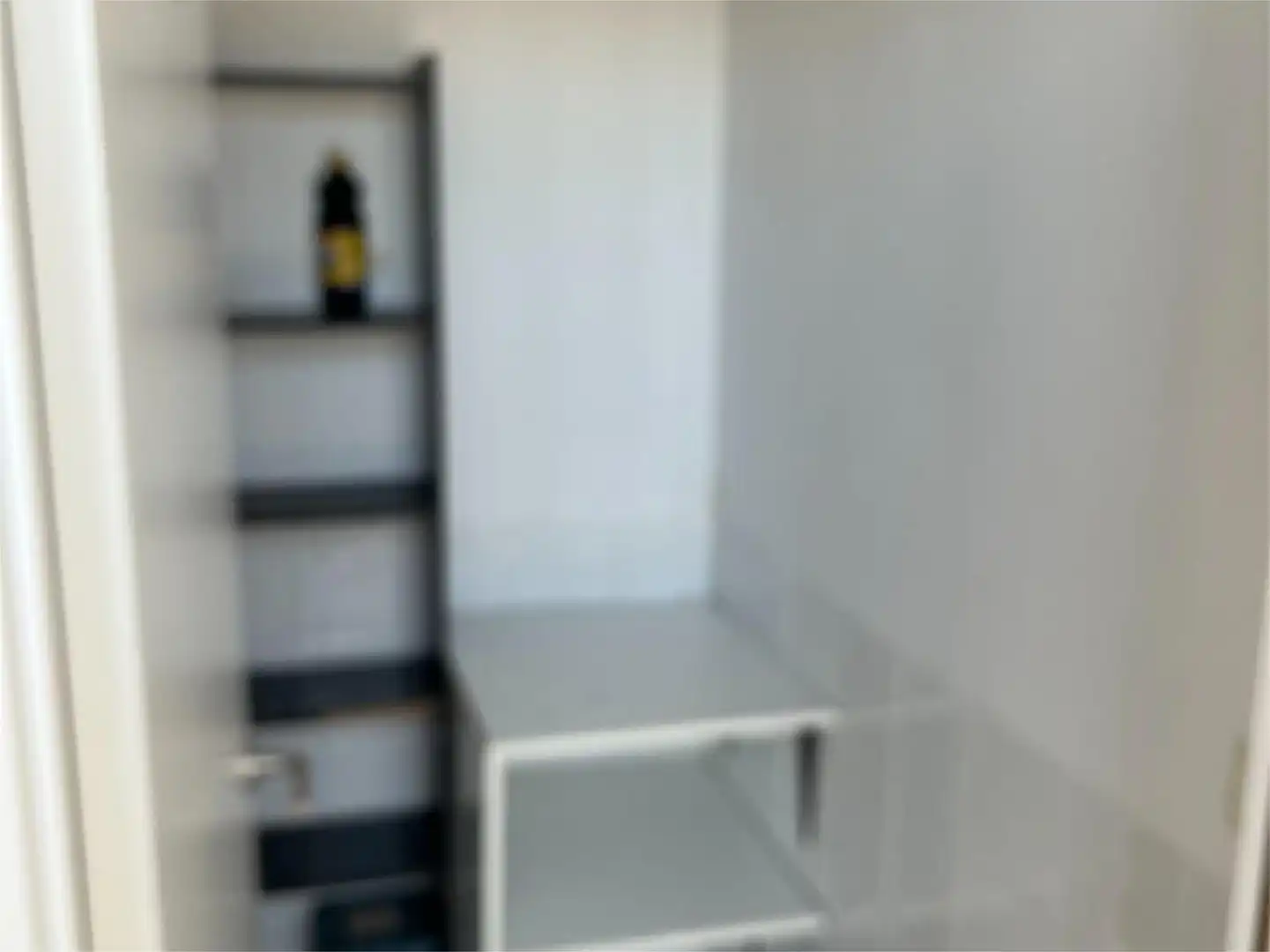 Oficina de lloguer a Carrer Orenga, 21, Valterna Dormitori de Oficina de lloguer en Paterna amb Aire condicionat, Calefacció i Traster