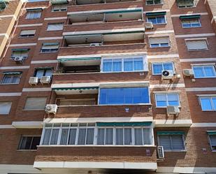 Vista exterior de Pis en venda en  Madrid Capital amb Aire condicionat i Terrassa