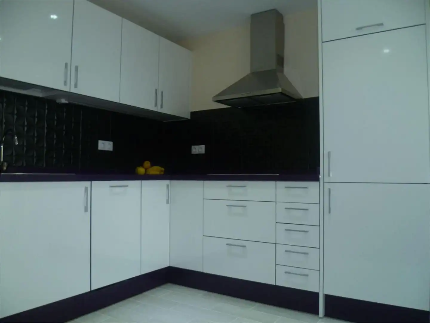 Flat for sale in Calle San Cristóbal de la Laguna, 7, Playa del Inglés Kitchen of Flat for sale in San Bartolomé de Tirajana with Air Conditioner, Heating and Private garden