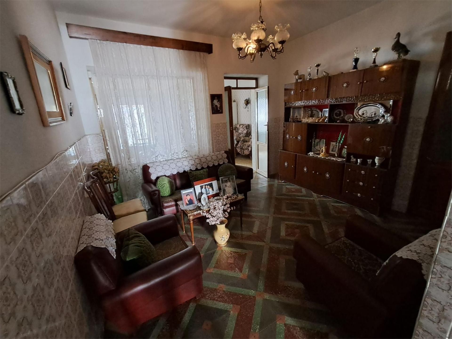 Sala d'estar de Casa o xalet en venda en Almadén amb Aire condicionat i Terrassa