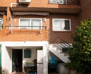 Vista exterior de Casa adosada en venda en Arganda del Rey amb Aire condicionat, Calefacció i Jardí privat