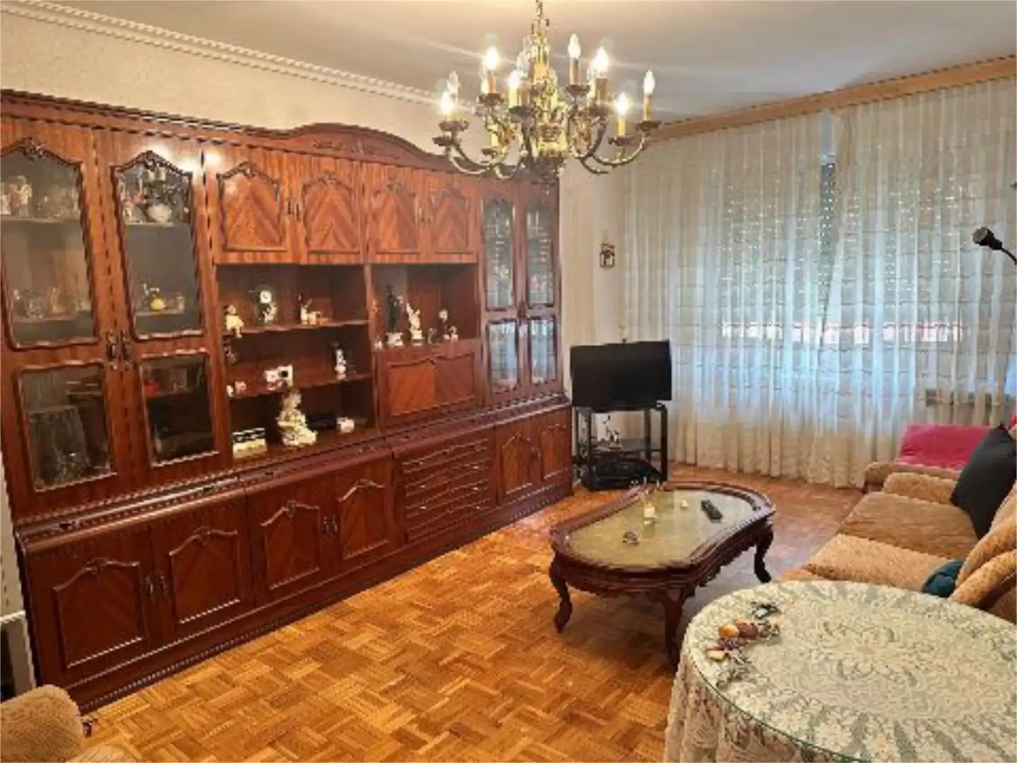 Sala de estar de Piso en venta en Albelda de Iregua con Calefacción, Amueblado y Balcón