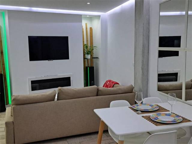 Piso en Alquiler en Calle Mármoles, 36 en Perchel Norte