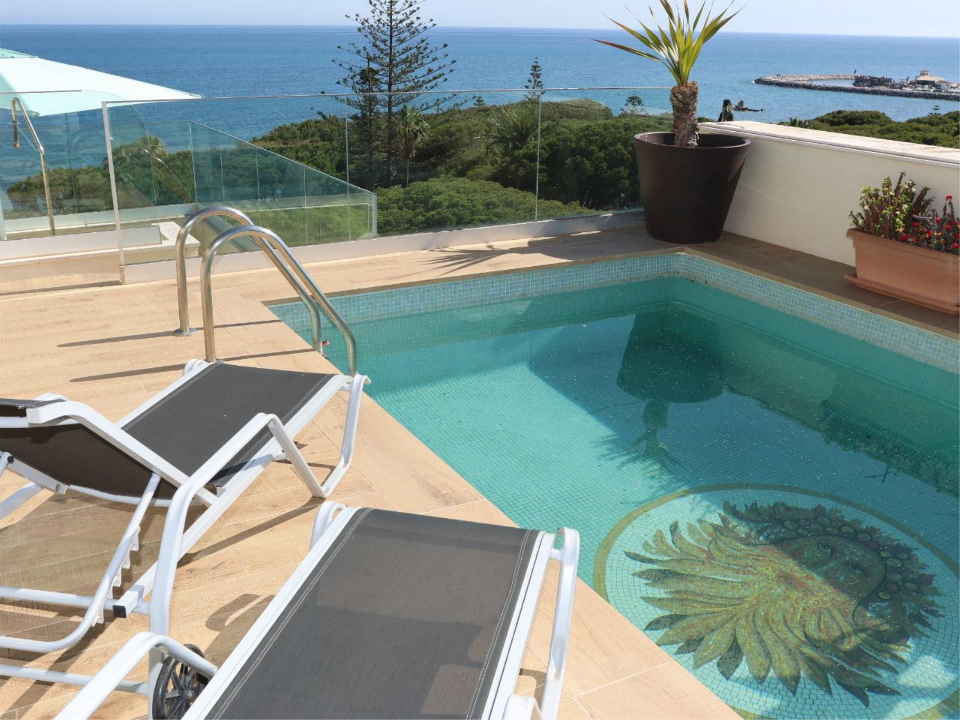 Swimming pool of Flat for sale in Marbella  with Air Conditioner, Terrace and Swimming Pool