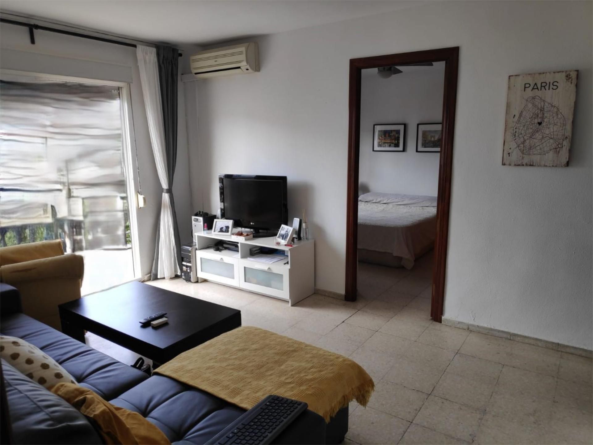 Living room of Flat for sale in  Sevilla Capital  with Air Conditioner and Terrace